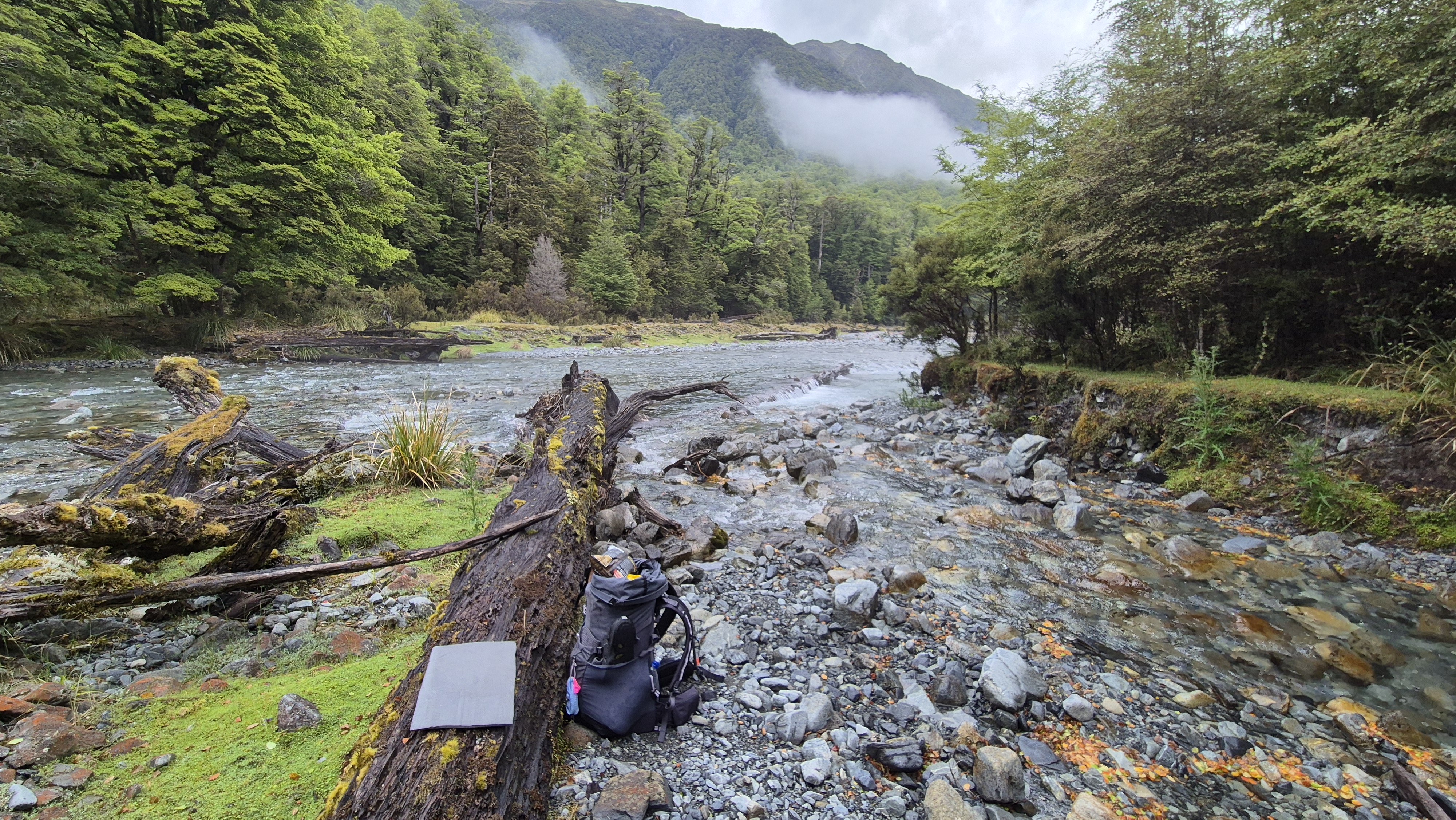 Lunch with a view on the Robinson River, Robinson Christabel