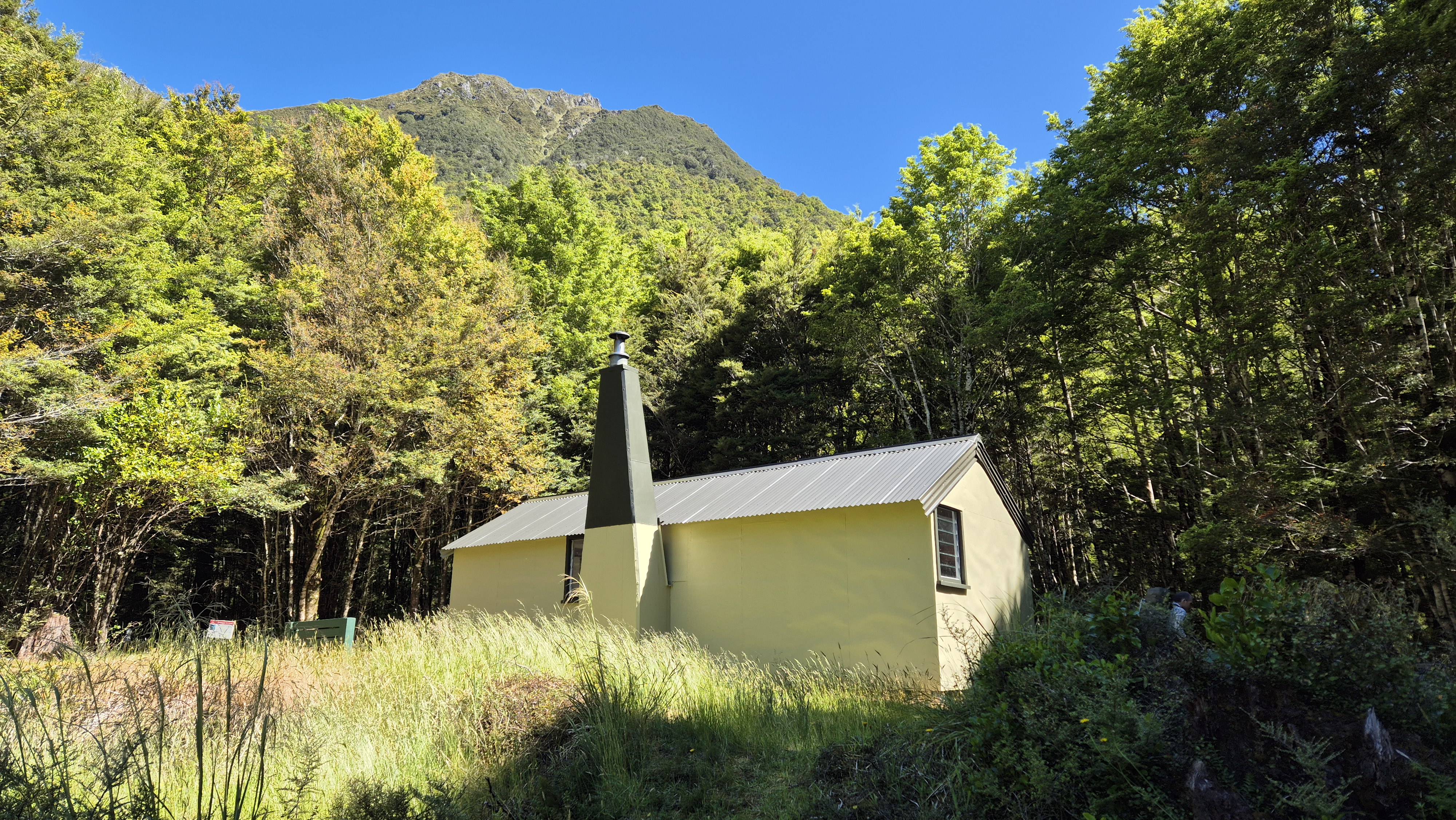 Lake Christabel hut, Robinson Christabel