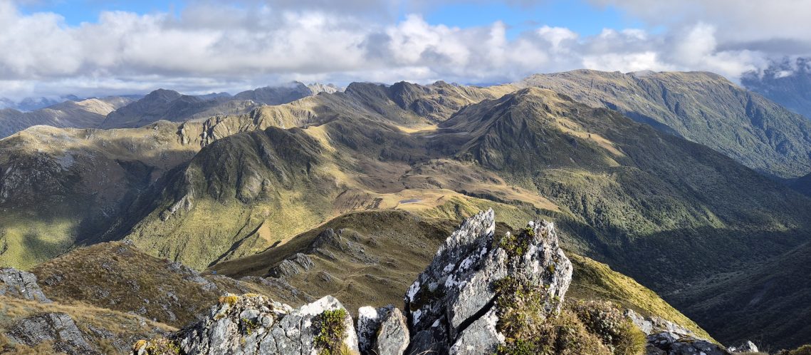 Mt O'Shanessy to Lake Morgan